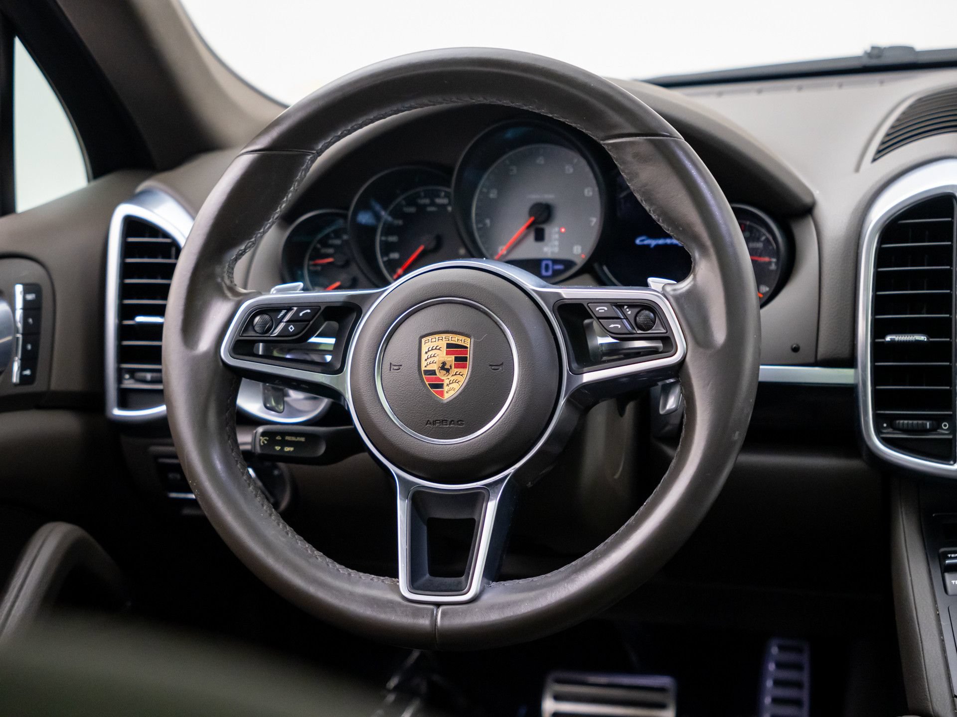 Used 2018 Porsche Cayenne S AWD/4WD image 11