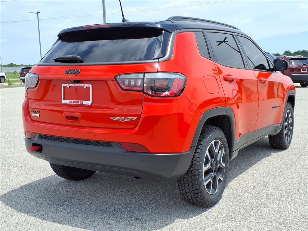 Used 2020 Jeep Compass Trailhawk w/ Cold Weather Group AWD/4WD image 2