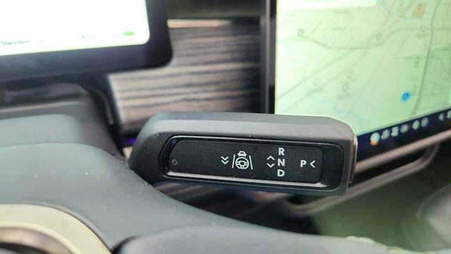 Used 2022 Rivian R1S Launch Edition image 48