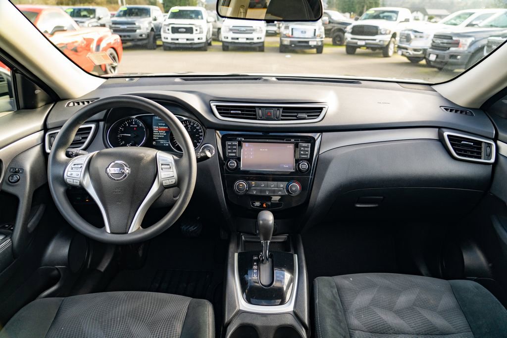 Used 2016 Nissan Rogue SL image 18