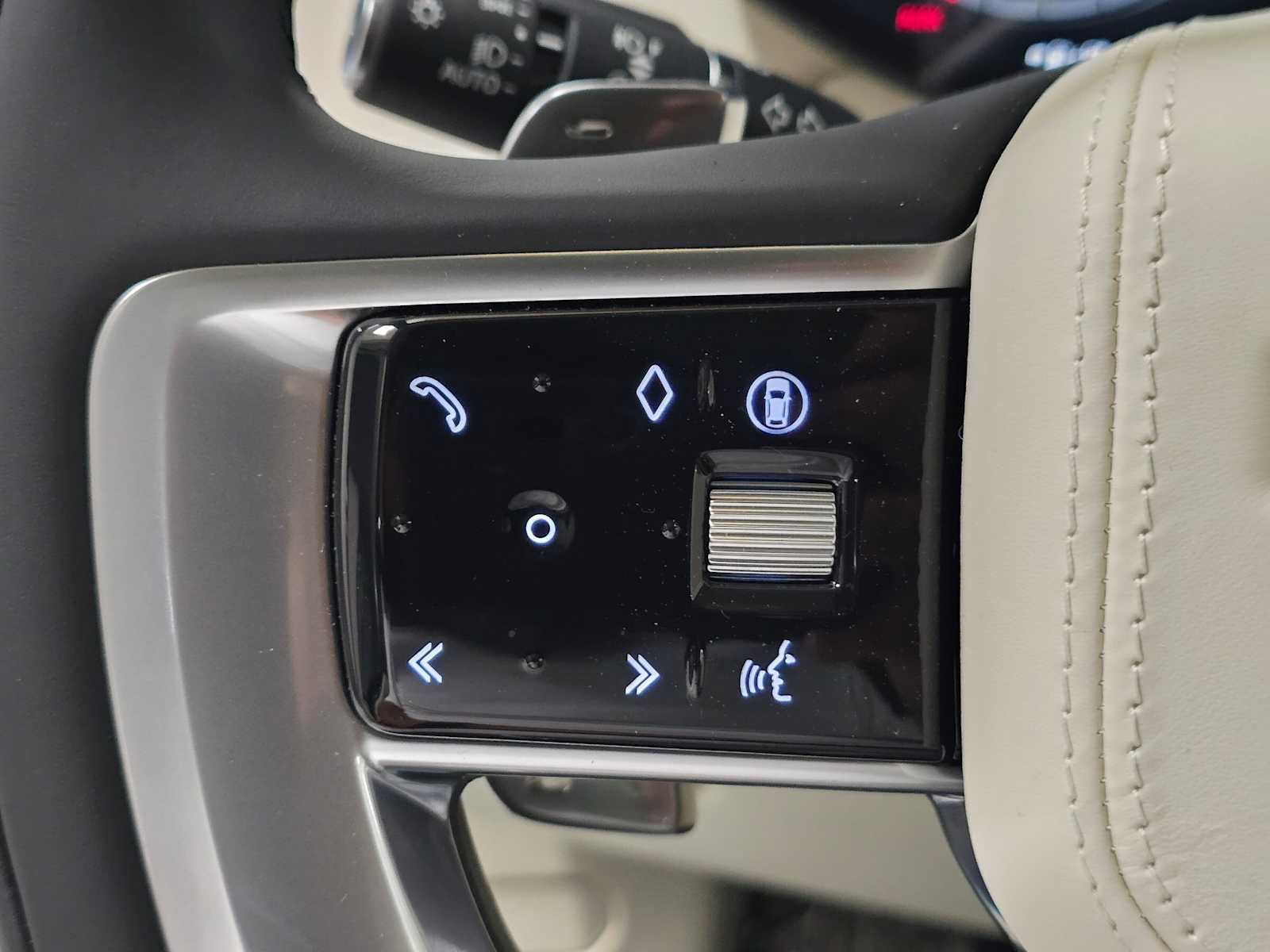New 2026 Land Rover Range Rover SE AWD/4WD image 33