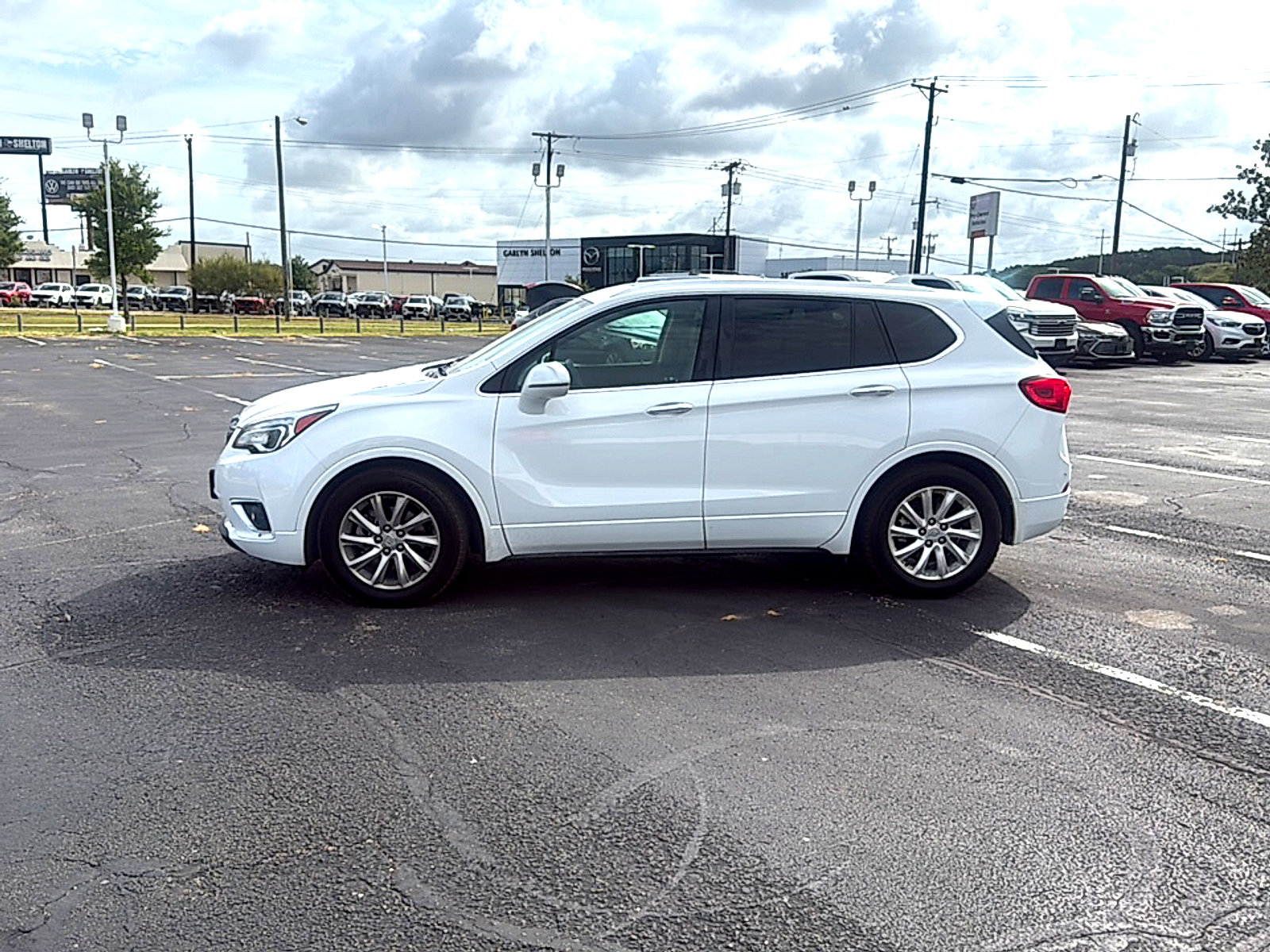 Used 2019 Buick Envision Essence FWD image 4