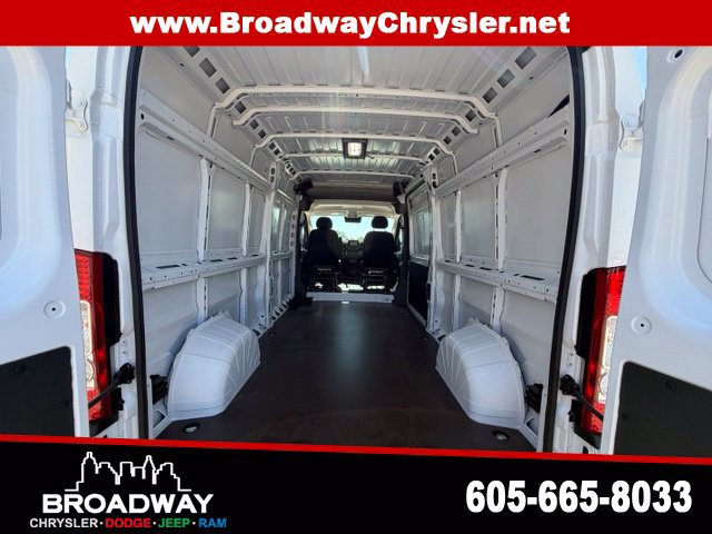 New 2026 RAM ProMaster 2500 w/ Convenience Group FWD image 9