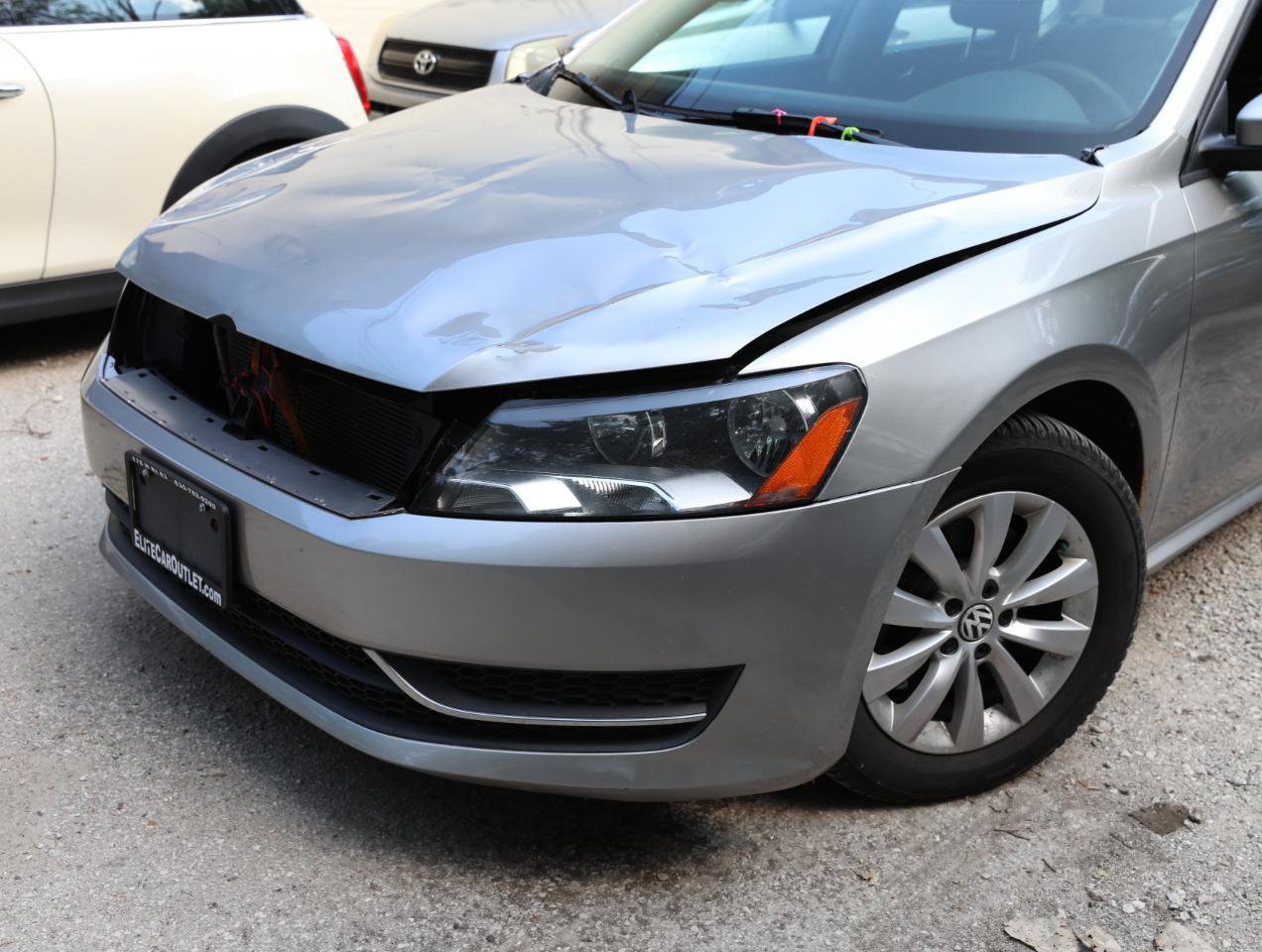 Used 2012 Volkswagen Passat 2.5 S FWD image 2