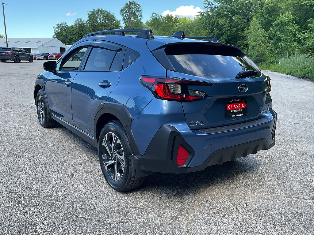 Used 2024 Subaru Crosstrek 2.0i Premium AWD/4WD image 5