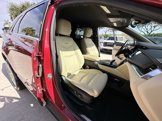 Certified 2019 Cadillac XT5 FWD image 32