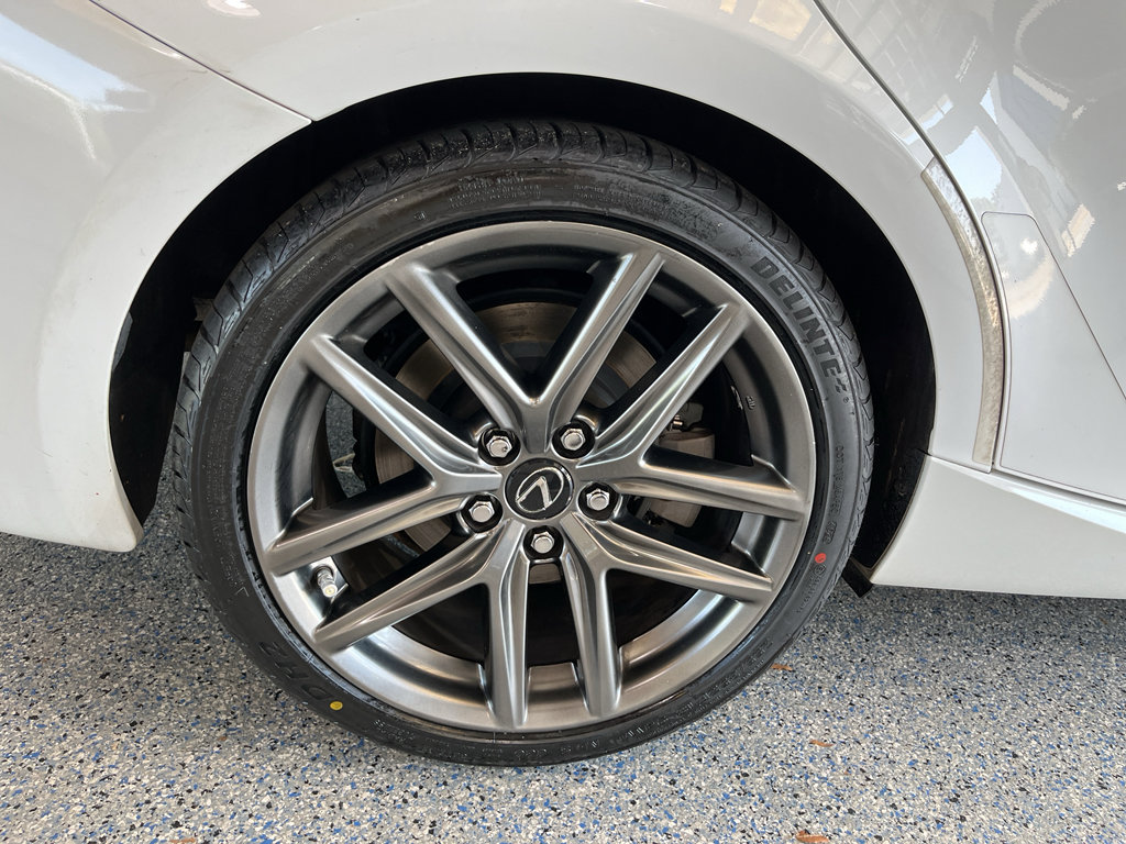 Used 2017 Lexus IS 200t F Sport w/ F Sport Package RWD image 32