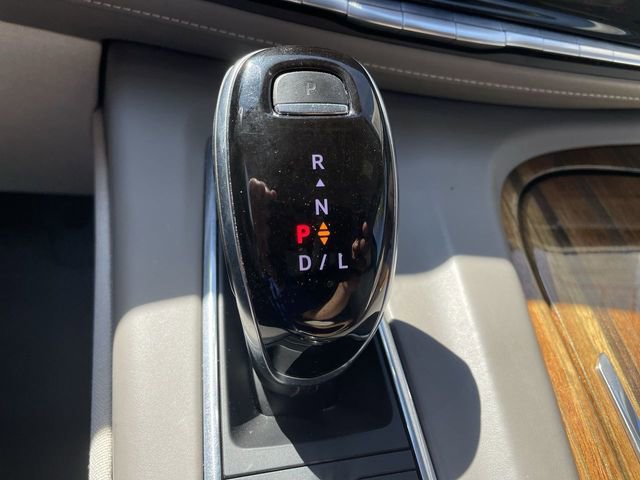 Used 2021 Cadillac Escalade ESV Sport Platinum AWD/4WD image 16