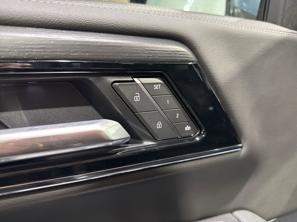 New 2026 GMC Yukon XL Denali w/ Sun & Power Step Package image 21