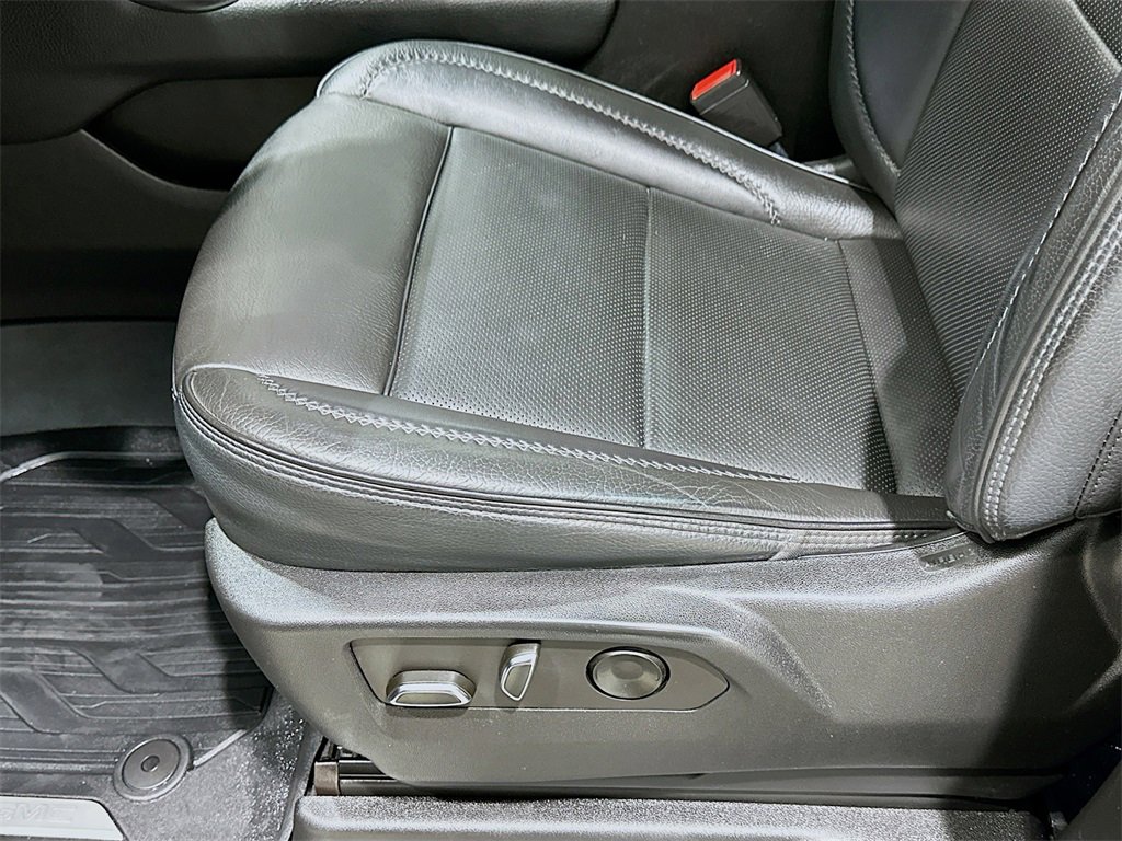 Used 2022 GMC Yukon XL Denali image 20