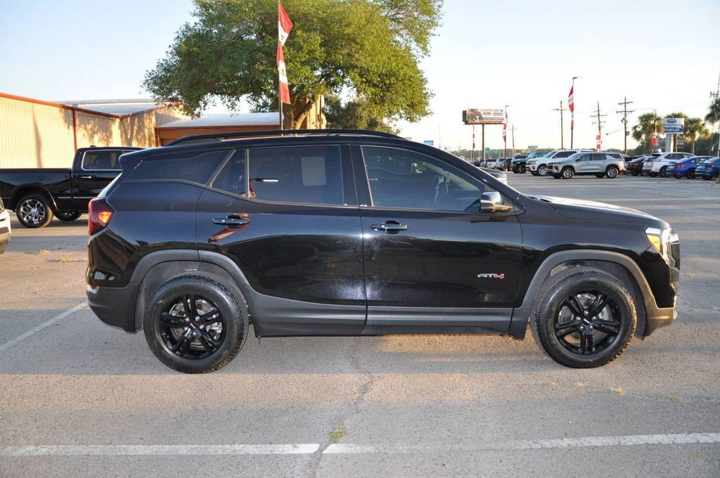Used 2022 GMC Terrain AT4 w/ Tech Package image 5