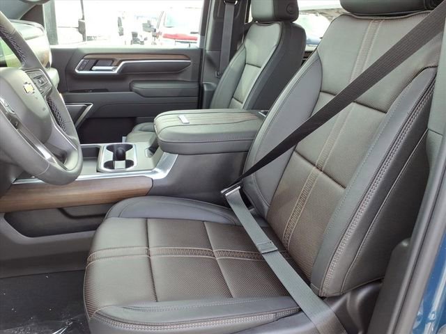 New 2026 Chevrolet Silverado 2500 High Country w/ High Country Premium Package AWD/4WD image 6