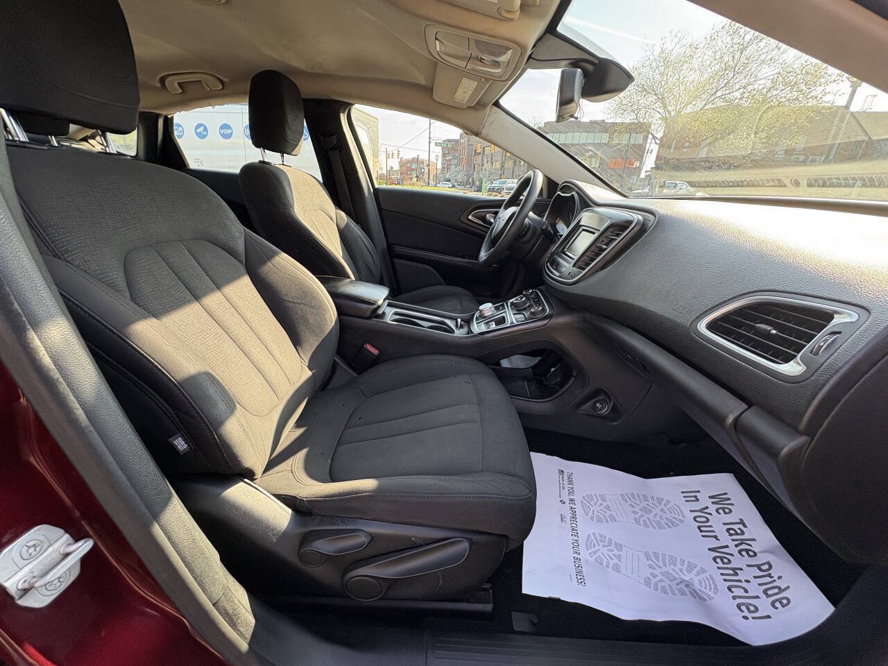 Used 2015 Chrysler 200 Limited FWD image 31