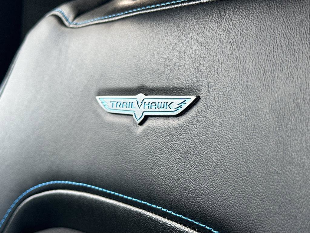 Used 2022 Jeep Grand Cherokee Trailhawk w/ Advanced Protech Group II image 31