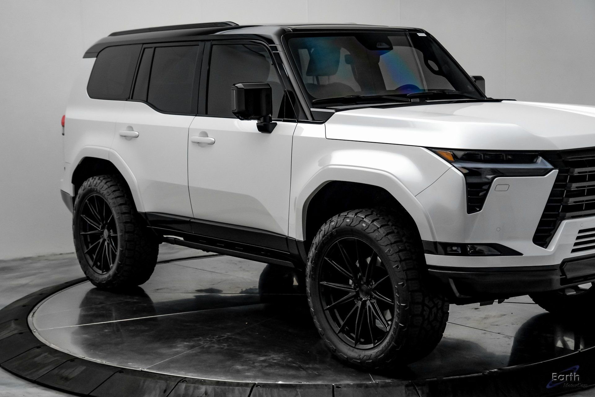 Used 2025 Lexus GX 550 550 Luxury+ 22 VOSSEN WHEELS w/ Accessory Package (2T) image 25