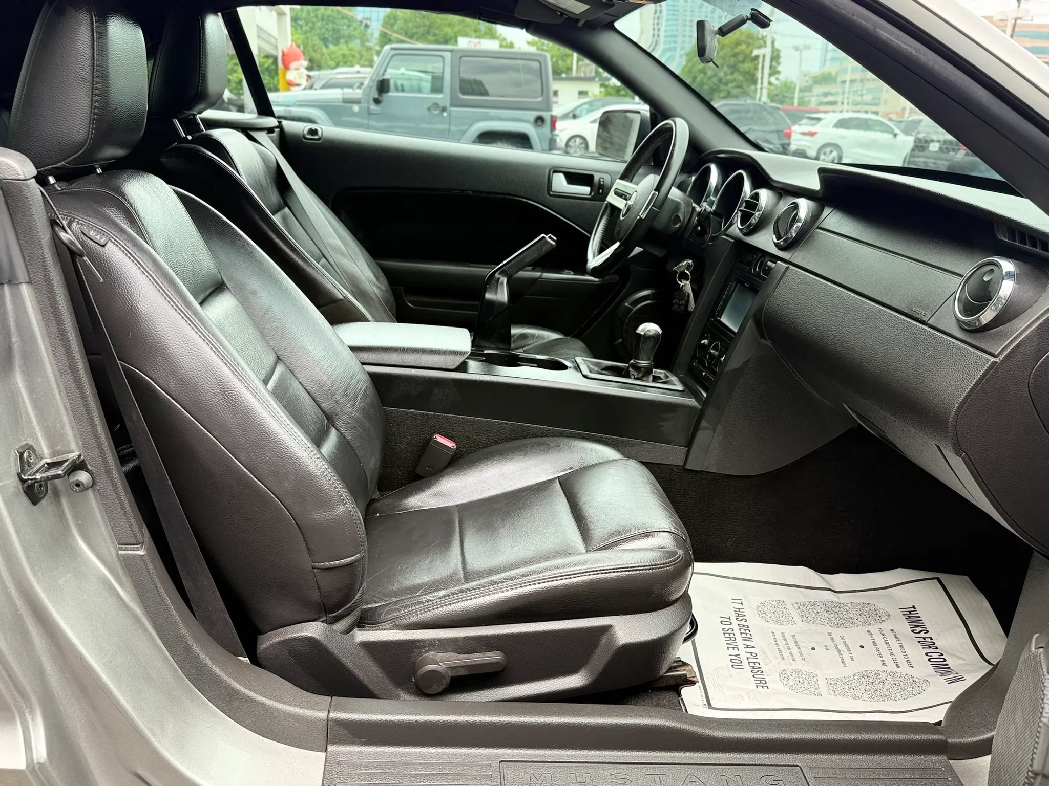 Used 2008 Ford Mustang Convertible RWD image 33