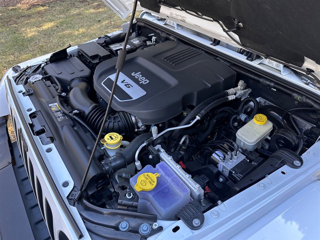 Used 2017 Jeep Wrangler Unlimited Sahara image 52