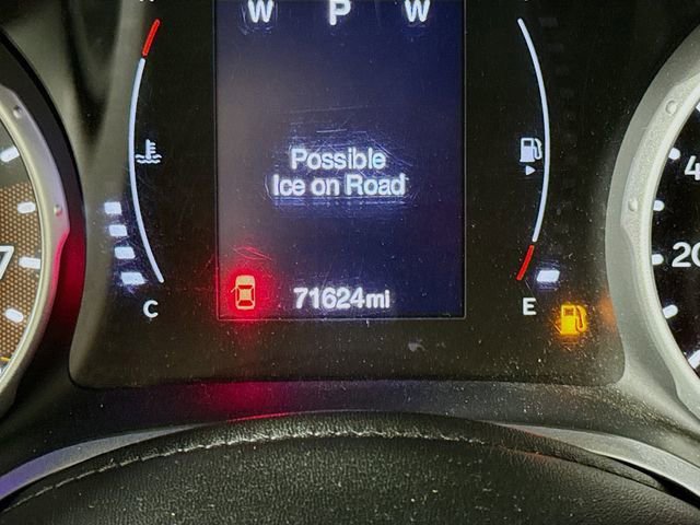 Used 2018 Jeep Compass Latitude image 12