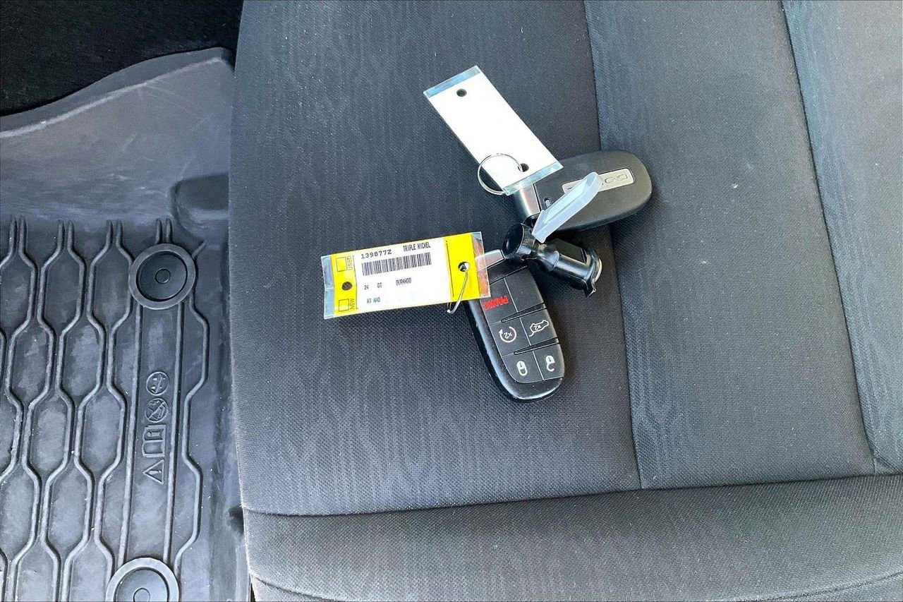 Certified 2024 Dodge Durango R/T w/ Blacktop Package image 34