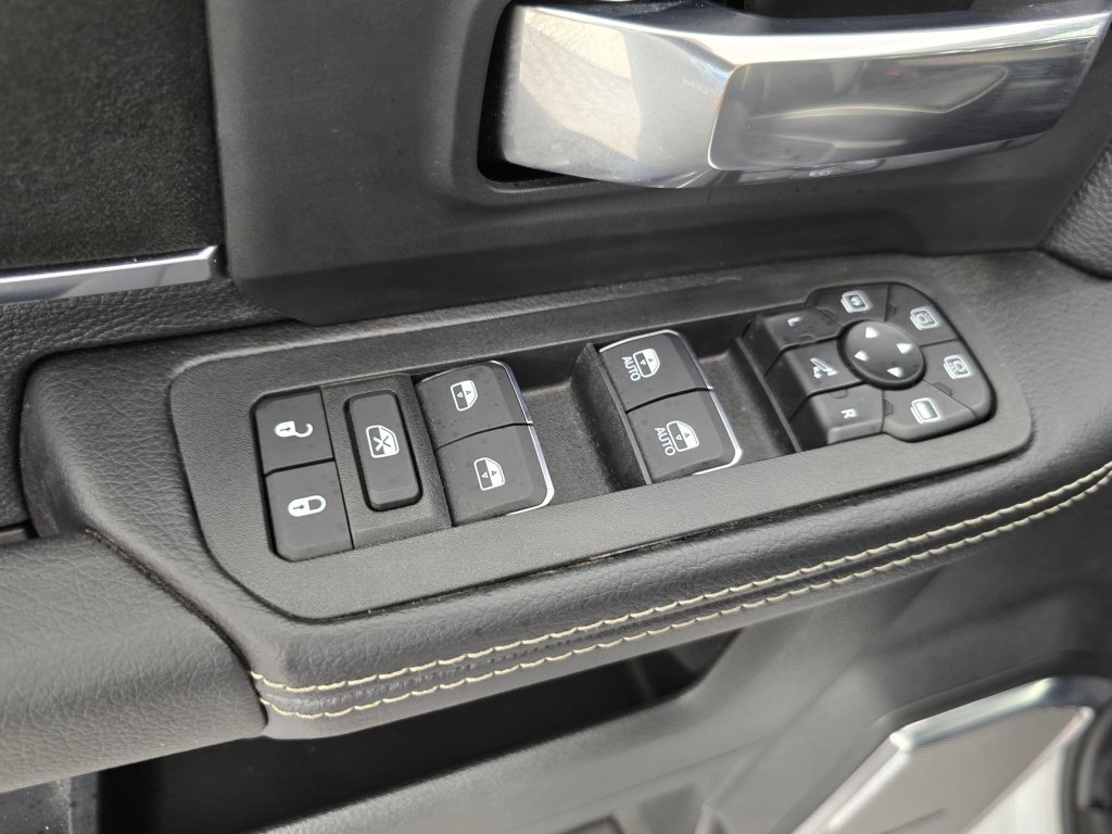 New 2026 RAM 2500 Laramie AWD/4WD image 22