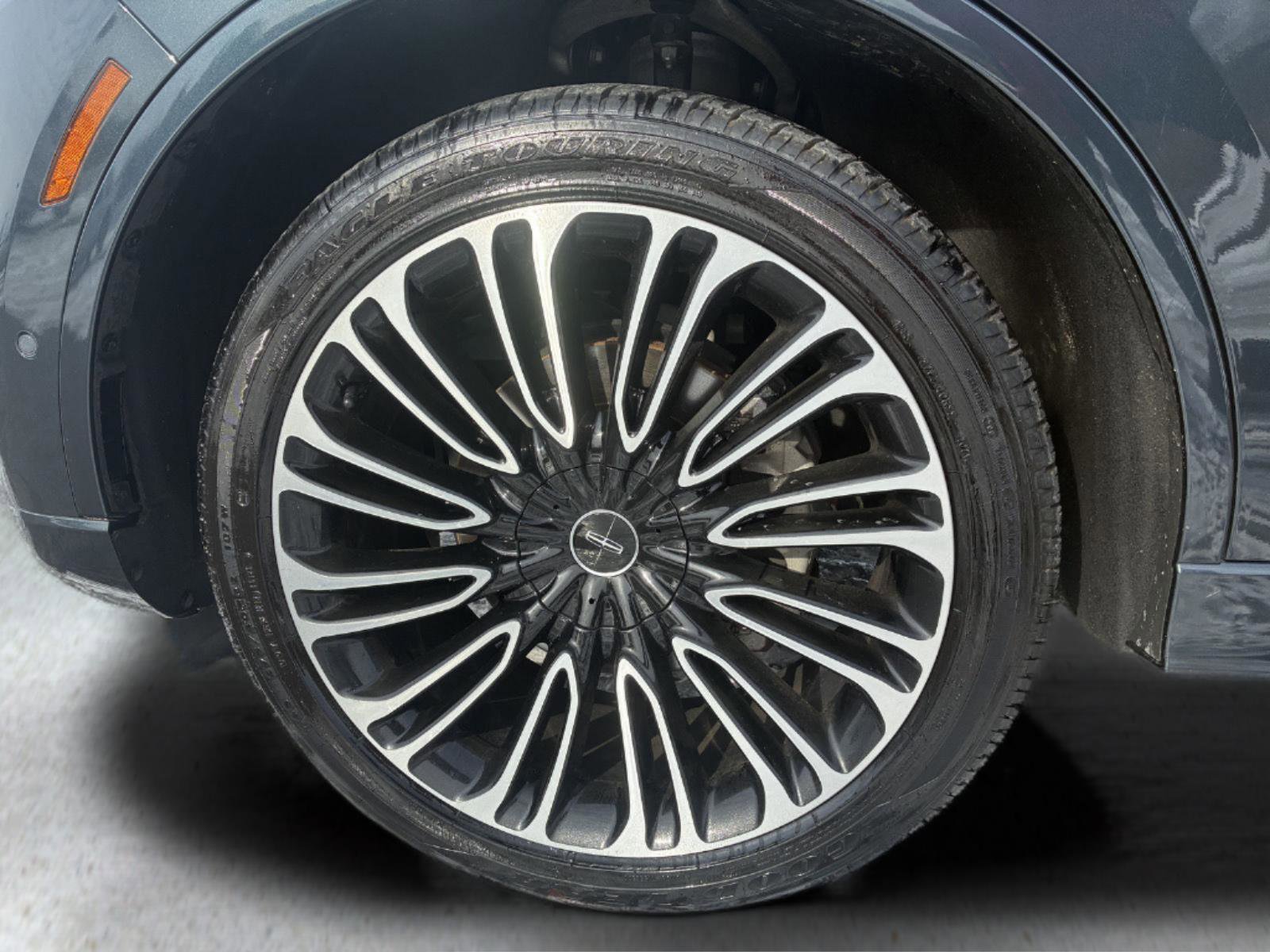 Used 2020 Lincoln Aviator Black Label w/ Dynamic Handling Package image 28