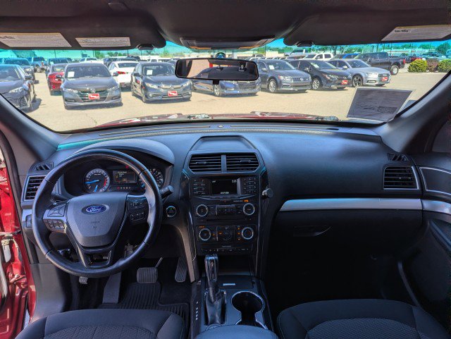 Used 2016 Ford Explorer XLT image 22
