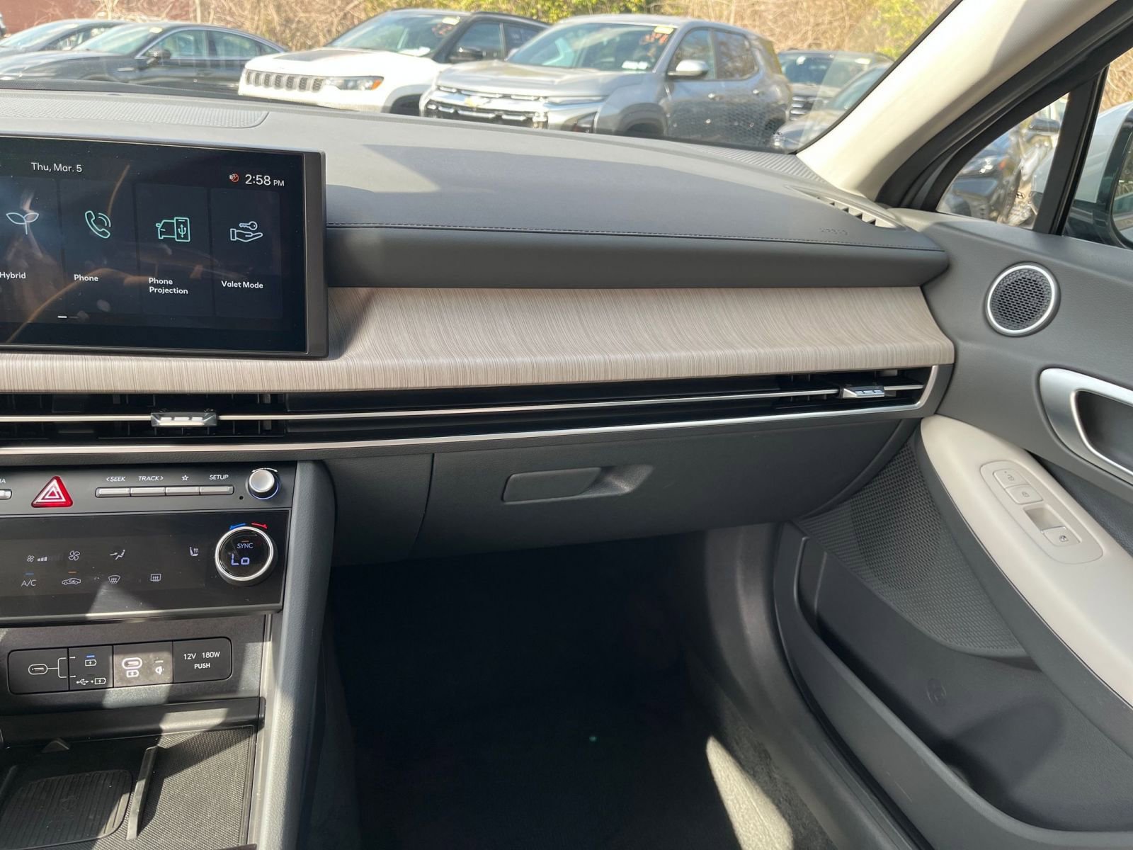 Used 2025 Hyundai Sonata SEL FWD image 33