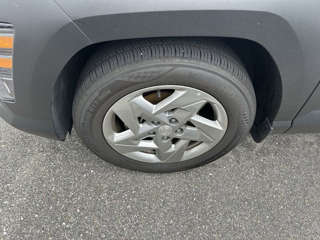 Certified 2026 Hyundai Kona SE FWD image 9