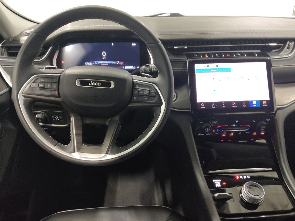 Used 2023 Jeep Grand Cherokee L Limited AWD/4WD image 22