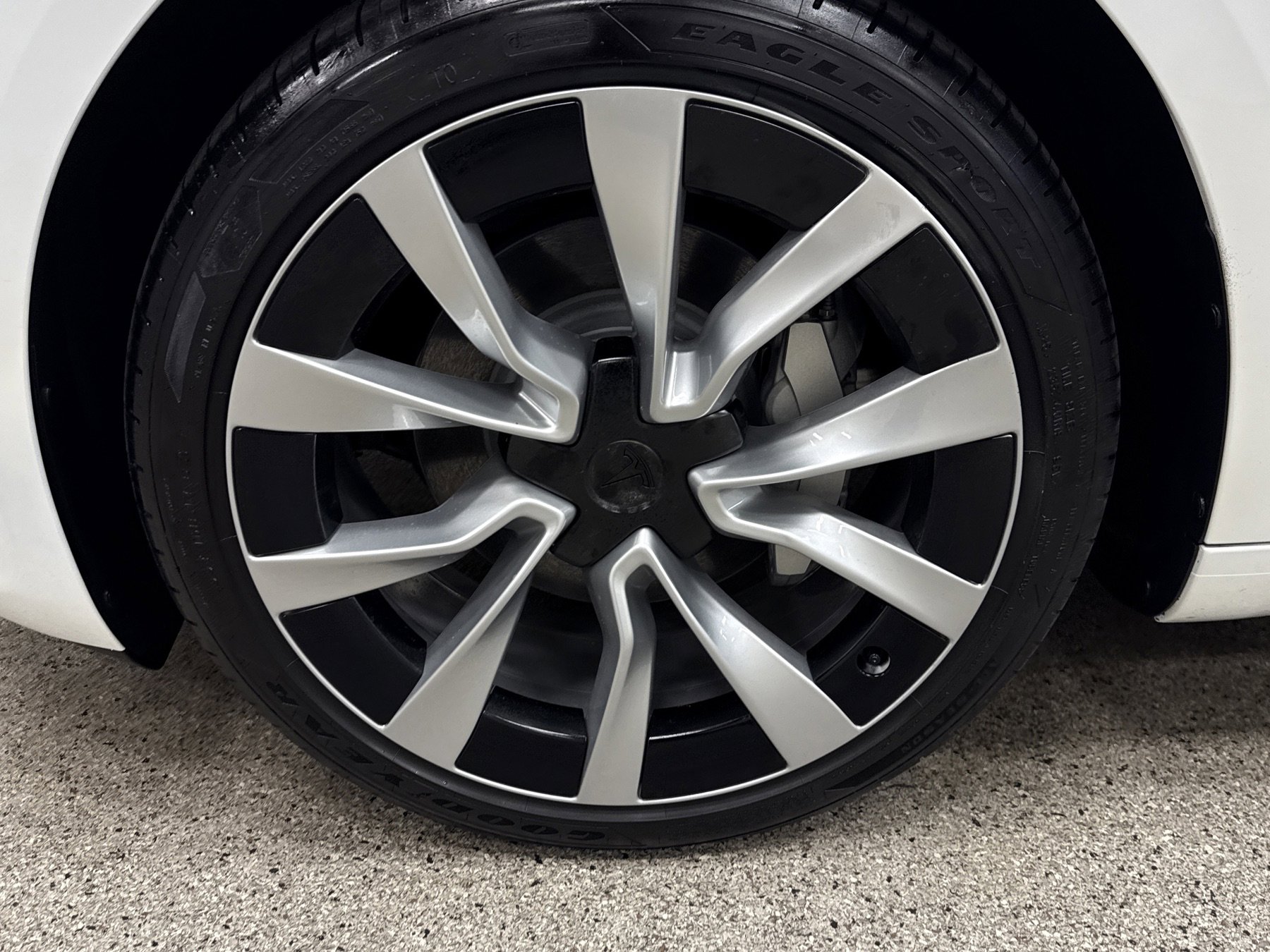 Used 2025 Tesla Model 3 Long Range image 2