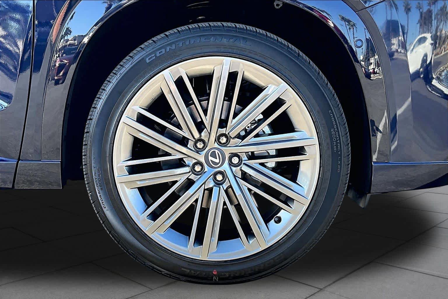 New 2026 Lexus TX 350 AWD image 9