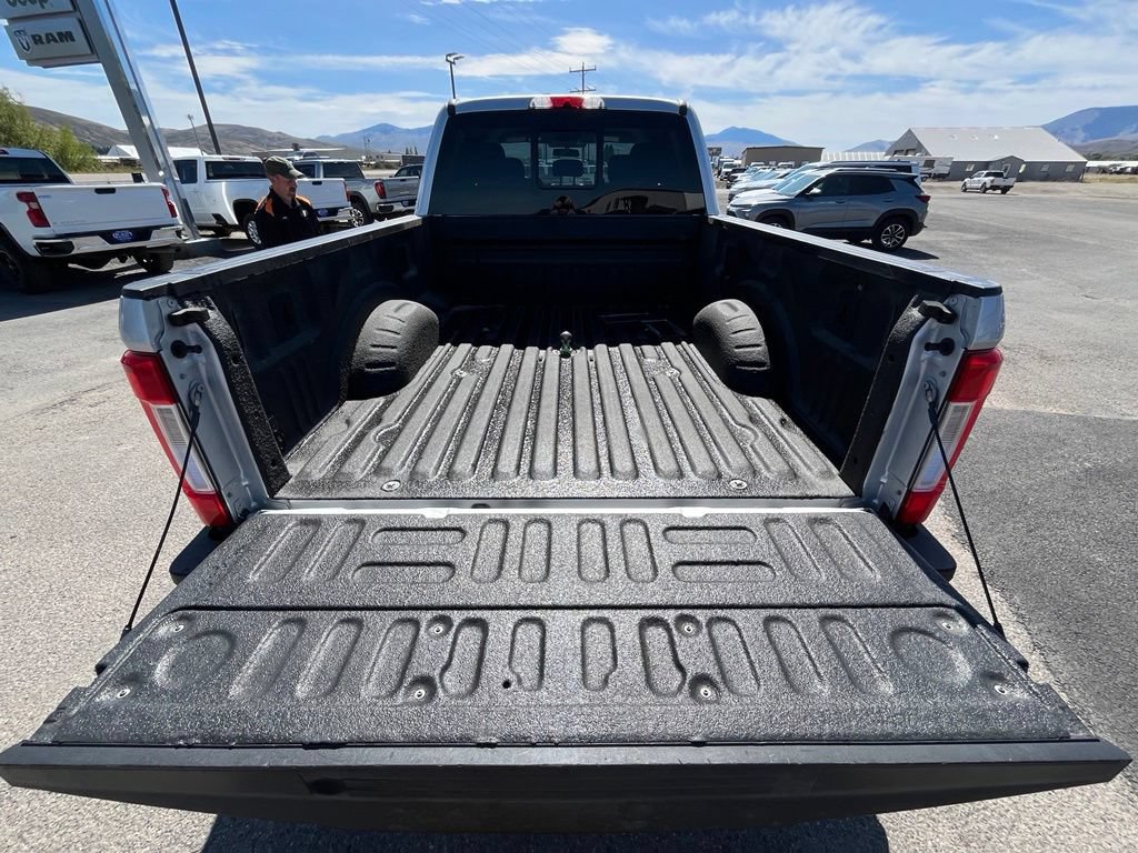 Used 2019 Ford F250 XLT w/ XLT Premium Package AWD/4WD image 17