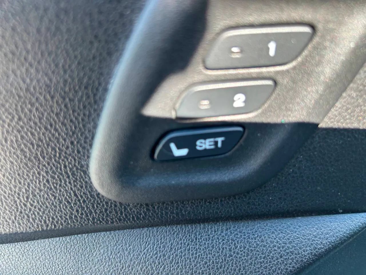 Used 2015 Honda CR-V Touring image 21