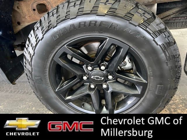 Used 2019 Chevrolet Silverado 1500 Custom Trail Boss w/ Custom Convenience Package AWD/4WD image 7
