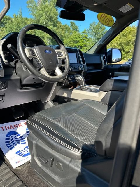 Used 2019 Ford F150 Lariat w/ Equipment Group 502A Luxury AWD/4WD image 11