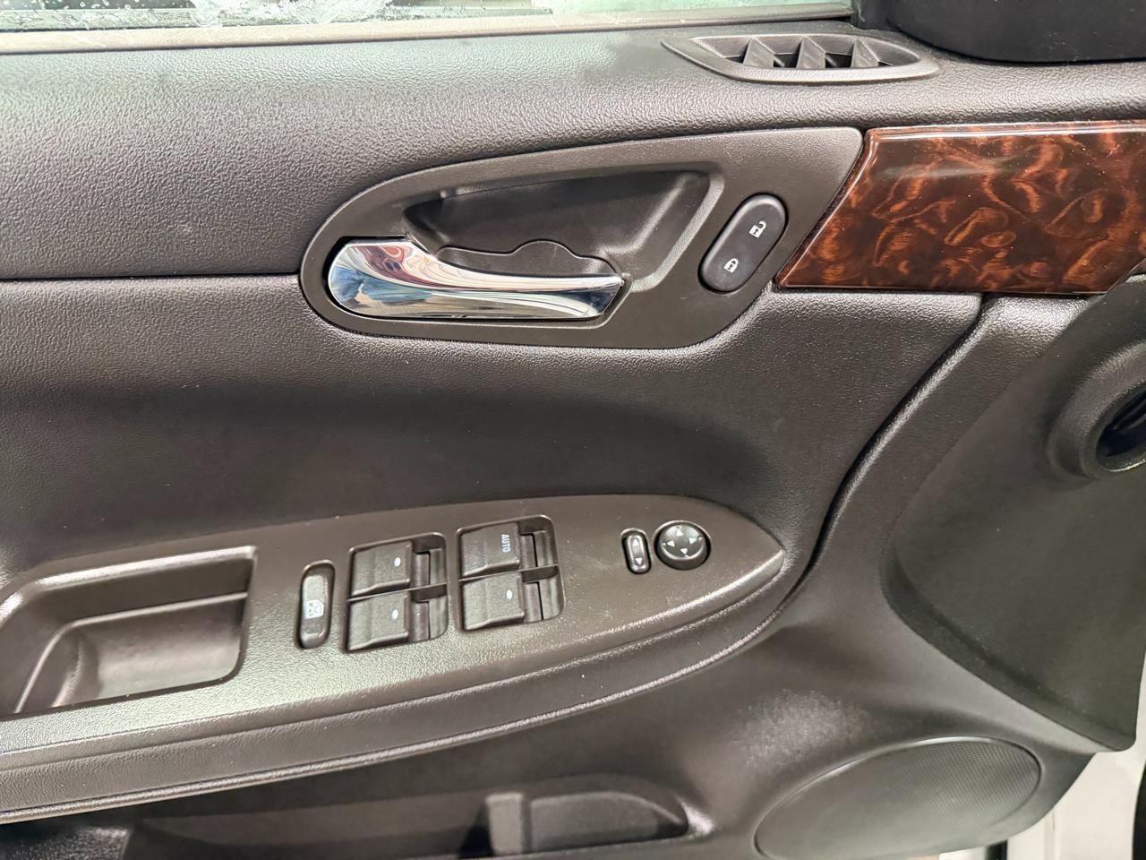 Used 2014 Chevrolet Impala Limited LS image 17