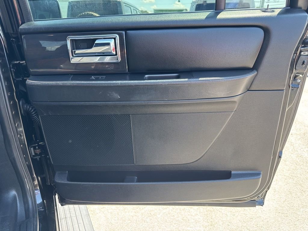 Used 2017 Lincoln Navigator L Reserve image 19