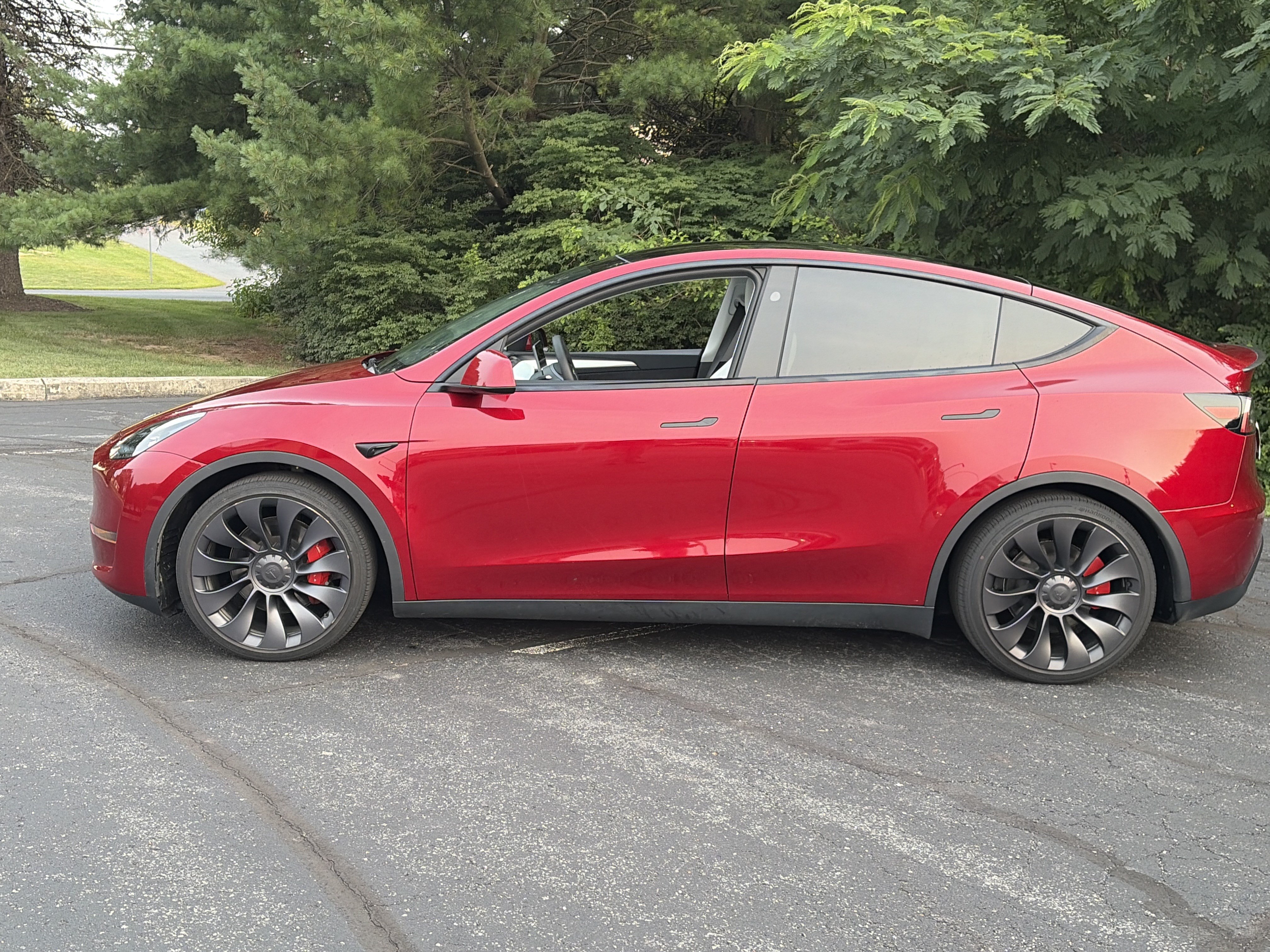 Used 2025 Tesla Model Y Performance AWD/4WD image 8