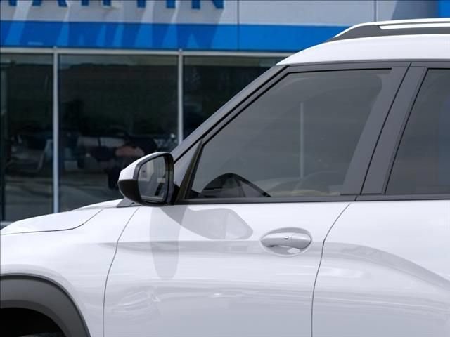 New 2026 Chevrolet TrailBlazer LT w/ Midnight Edition AWD/4WD image 12