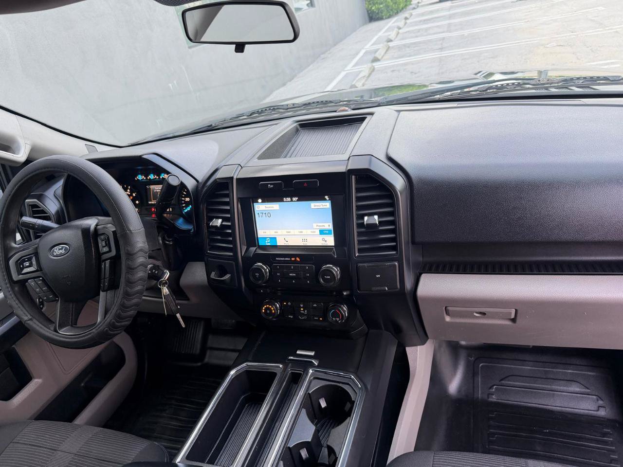 Used 2017 Ford F150 XL w/ Equipment Group 101A Mid RWD image 21