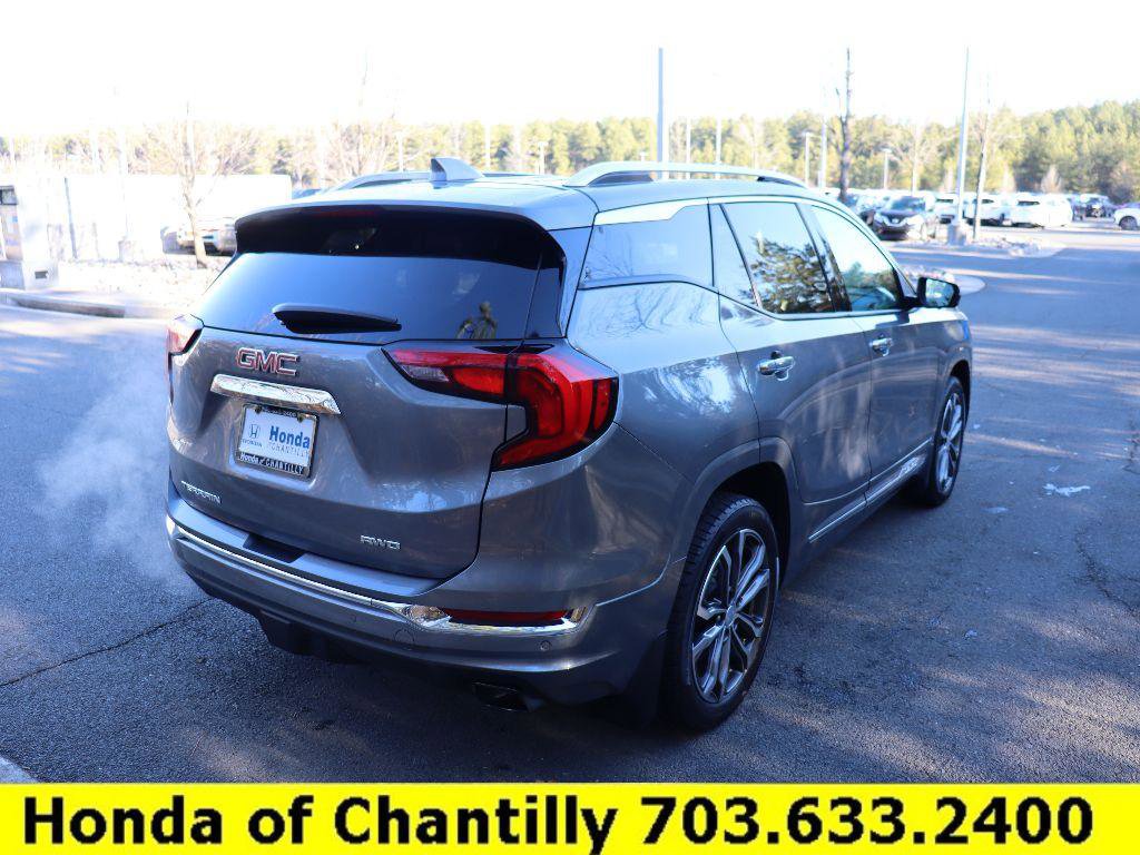 Used 2020 GMC Terrain Denali w/ Denali Premium Package image 7