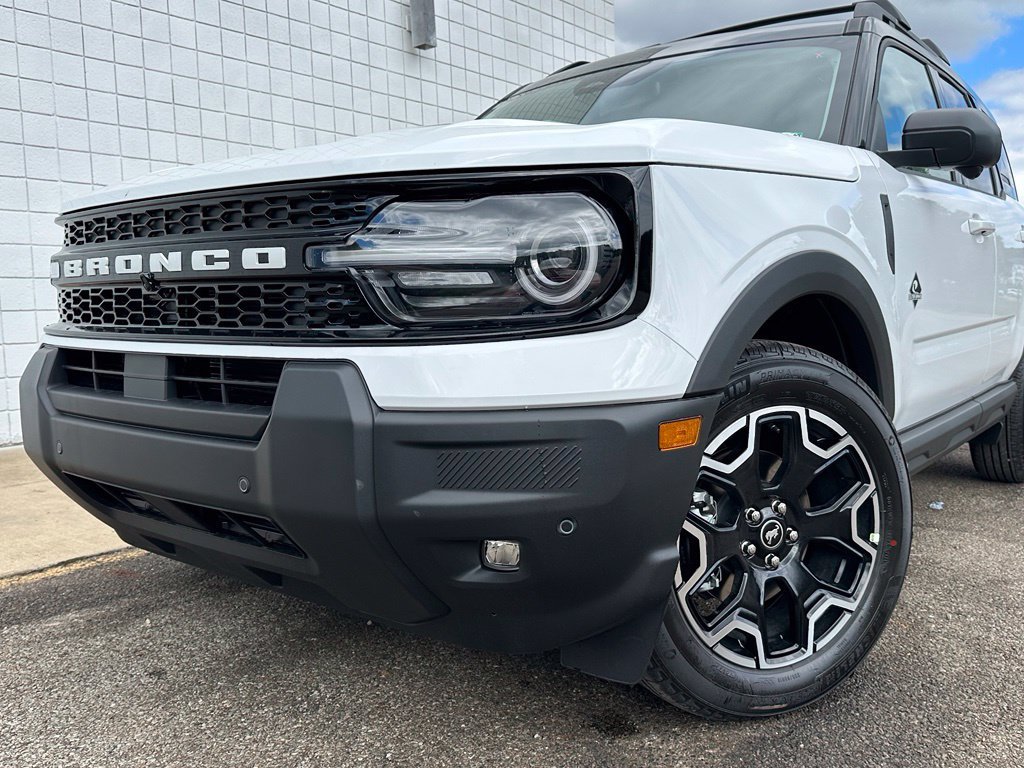 New 2026 Ford Bronco Sport Outer Banks w/ Outer Banks Tech Package+ AWD/4WD image 32