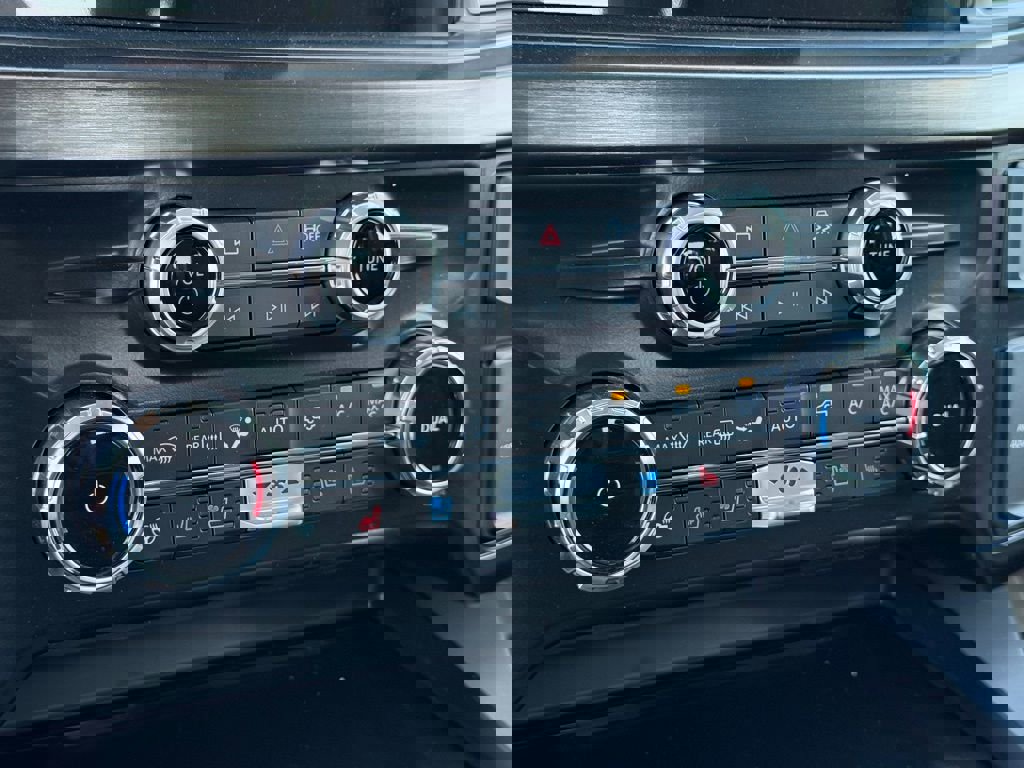 New 2026 Ford F250 Lariat w/ Black Appearance Package image 12