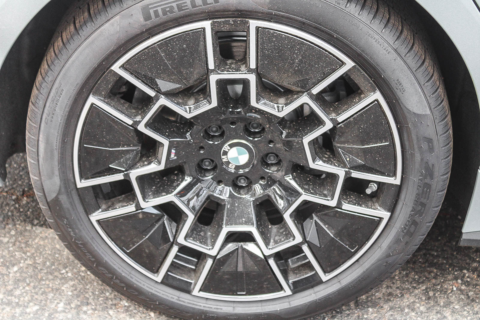 New 2026 BMW i4 xDrive40i w/ M Sport Package AWD/4WD image 11