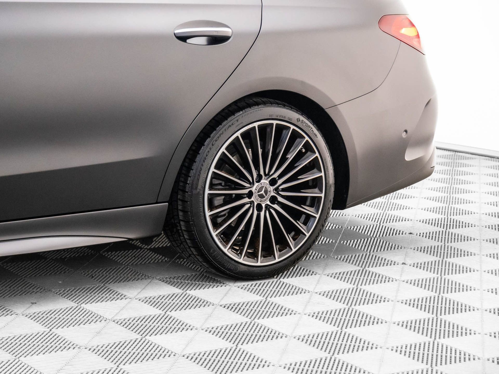 Used 2024 Mercedes-Benz C 300 Sedan image 32