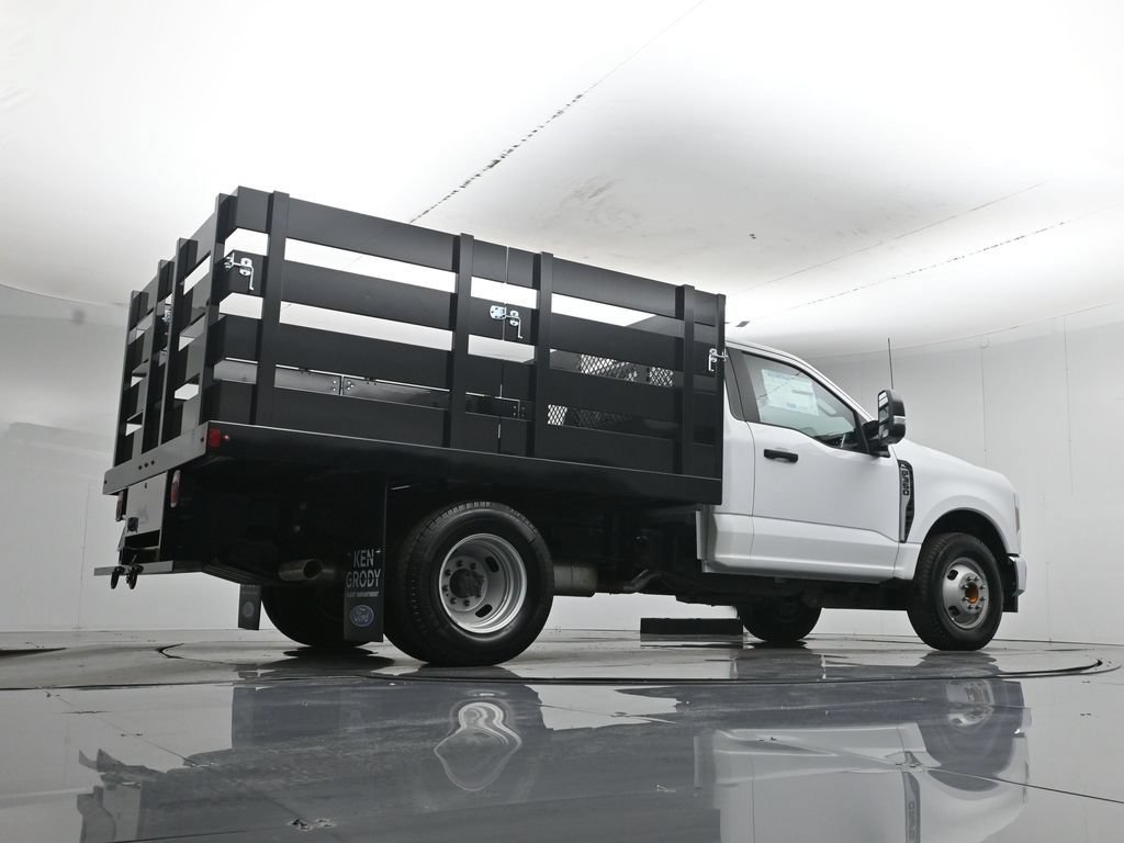 New 2026 Ford F350 XL w/ XL Chrome Package RWD image 42