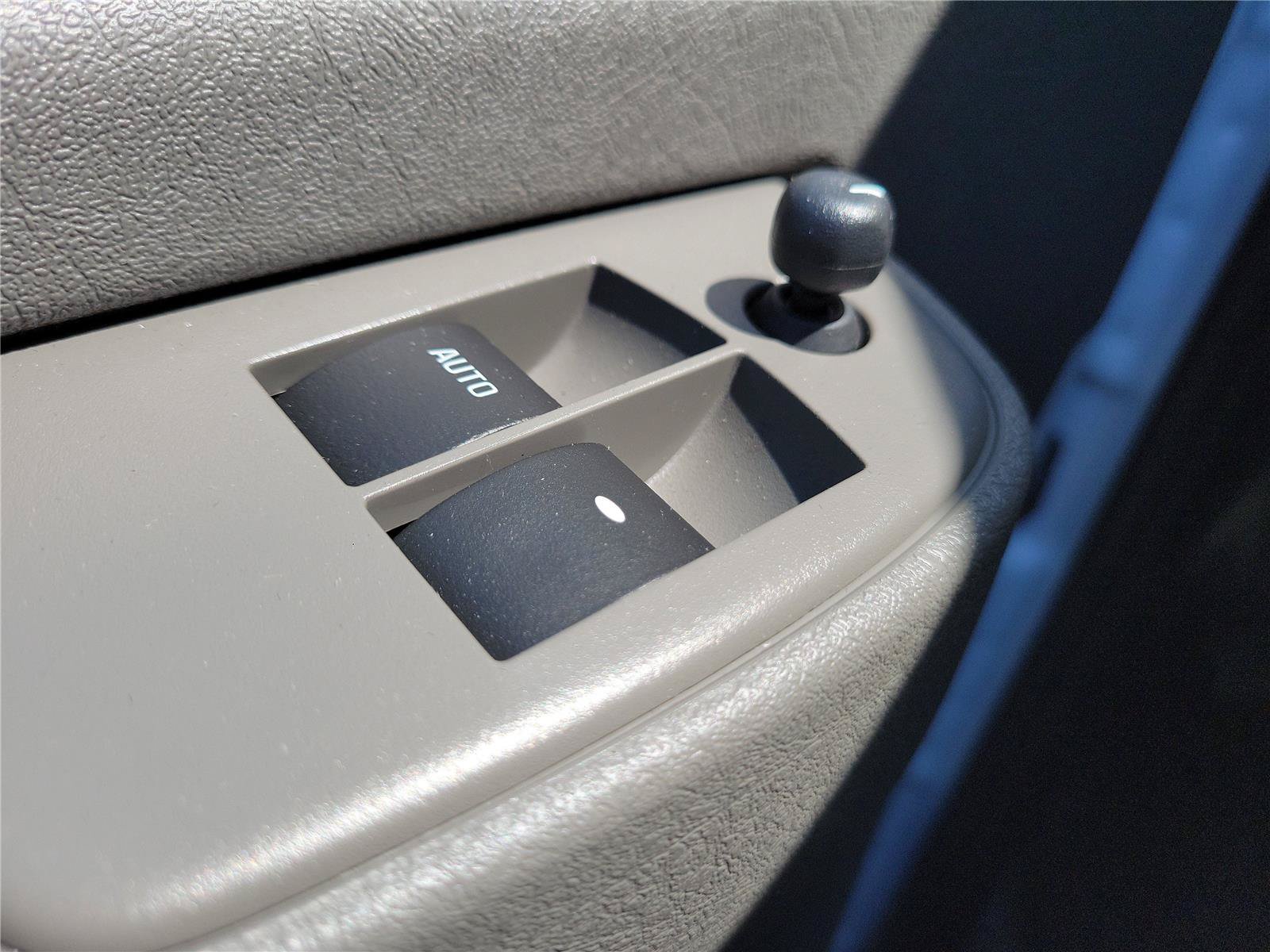 New 2026 GMC Savana 3500 RWD image 17