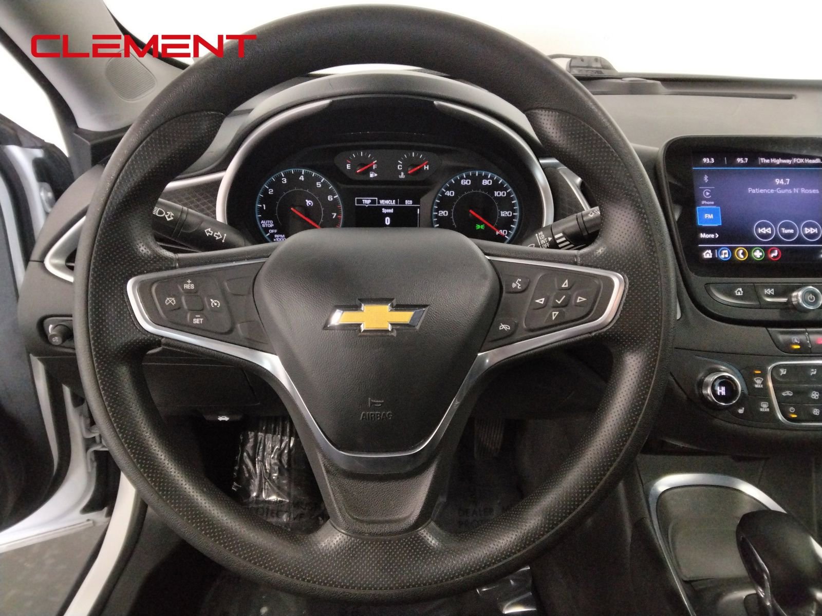 Used 2022 Chevrolet Malibu LT FWD image 9