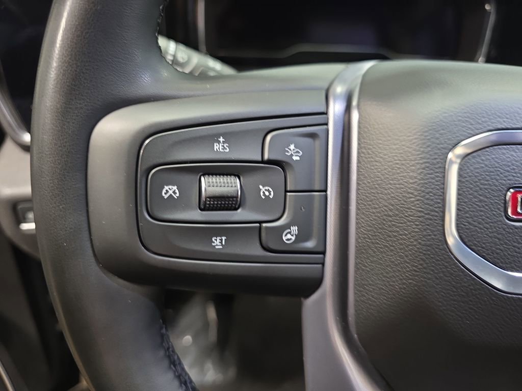 Certified 2025 GMC Sierra 1500 SLT image 17
