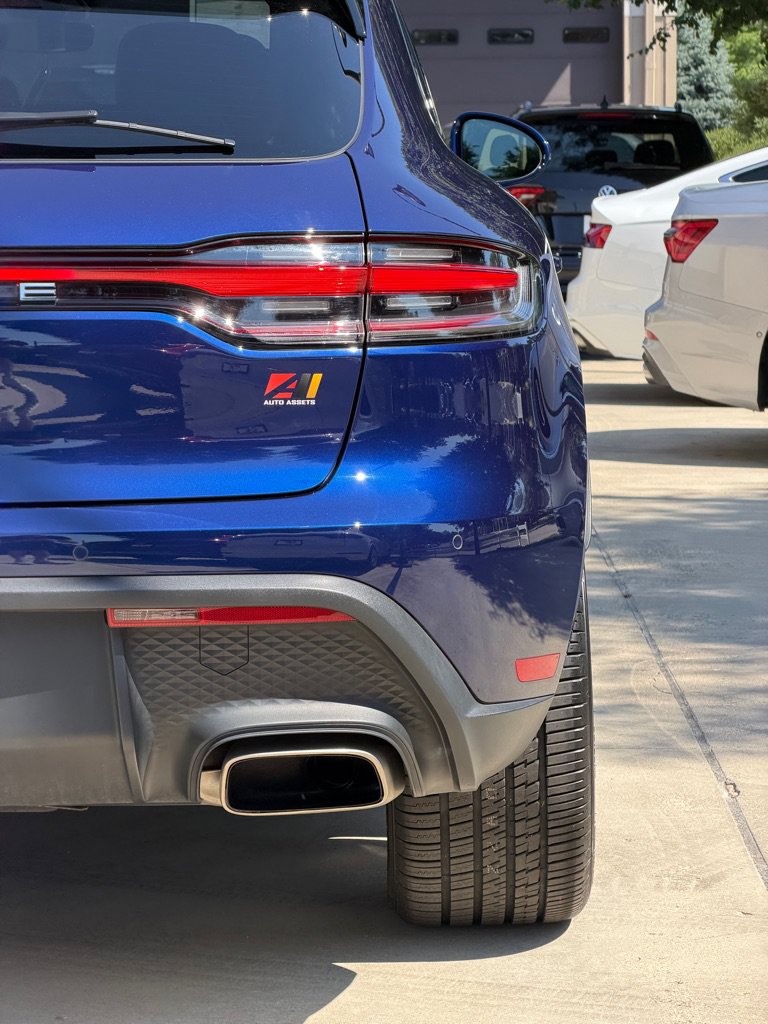 Used 2022 Porsche Macan AWD/4WD image 15